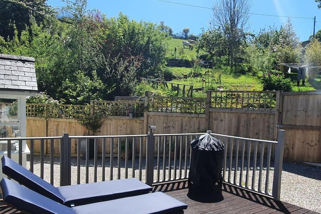 Holiday home Bijou Coastal In With Hot Tub Onsite Parking Downhill Walk To Village